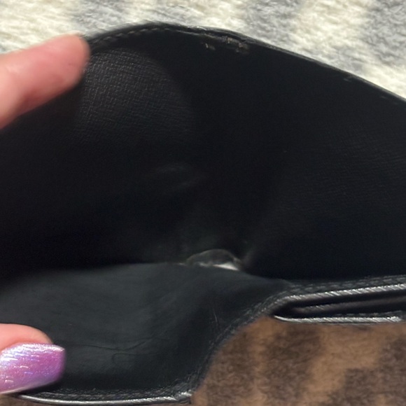 Louis Vuitton EPI black wallet - Picture 9 of 13